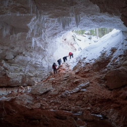 Голубино: экскурсия в Карстовые пещеры